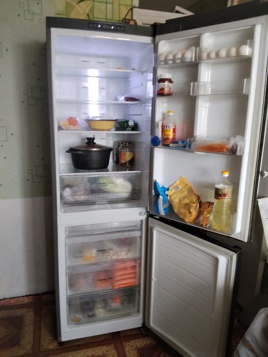 Продам холодильник