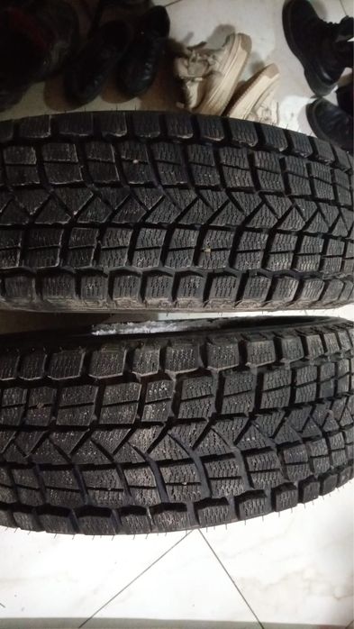 Продам шины на 18