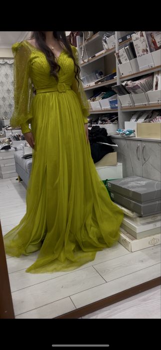 Продается новое вечернее платье, шикарное