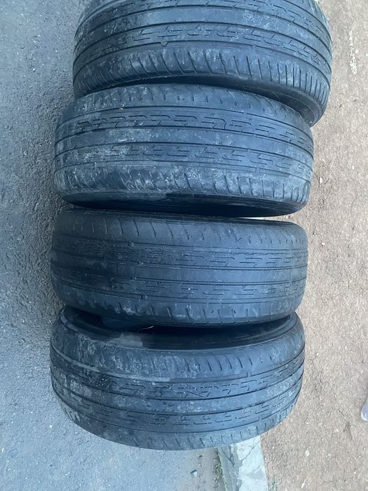 Продам Шины 215/60 R16