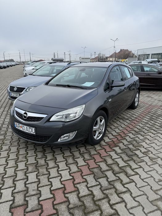 Opel Astra  J 1.7d