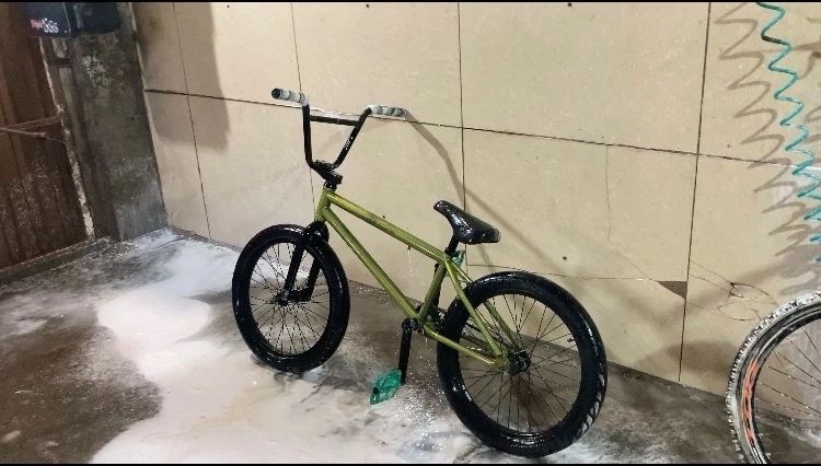 Продам бмх целый