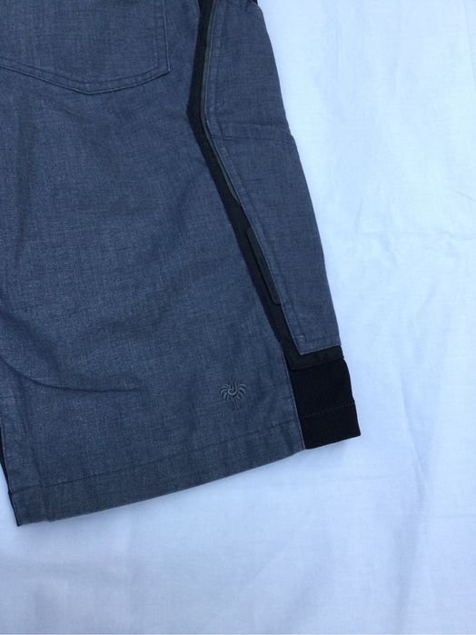 Pantaloni scurti E.S. marime 46
