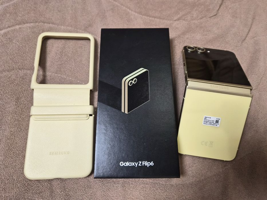 Samsung galaxy flip 6