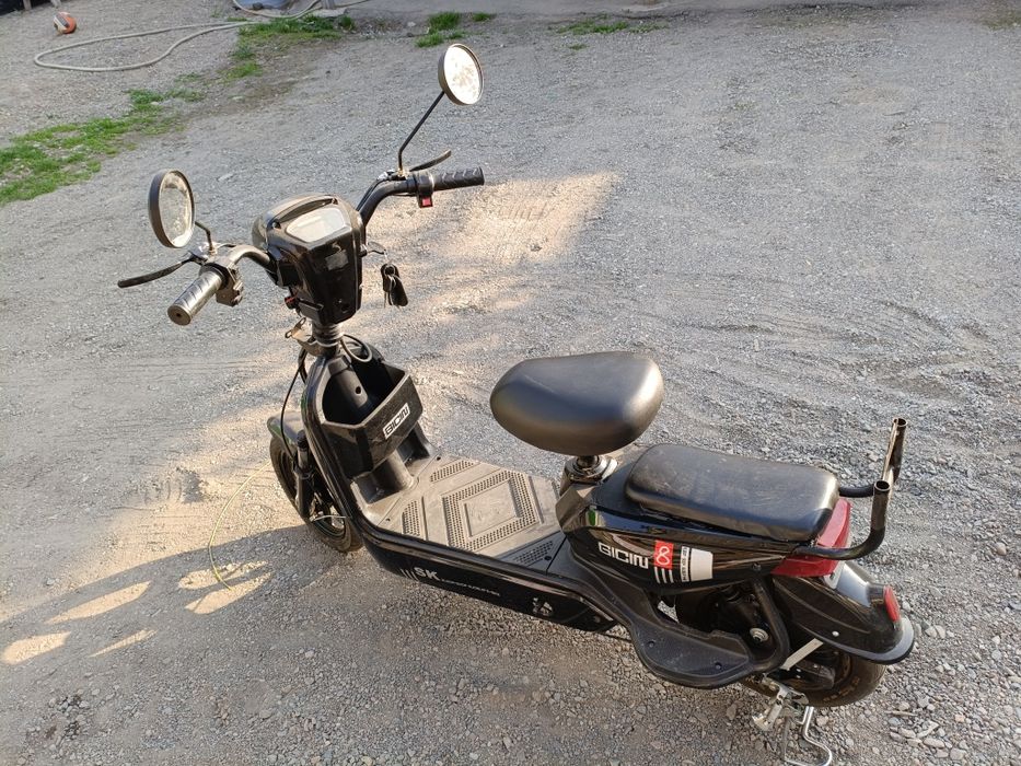 Продам электро скутер  Sk8