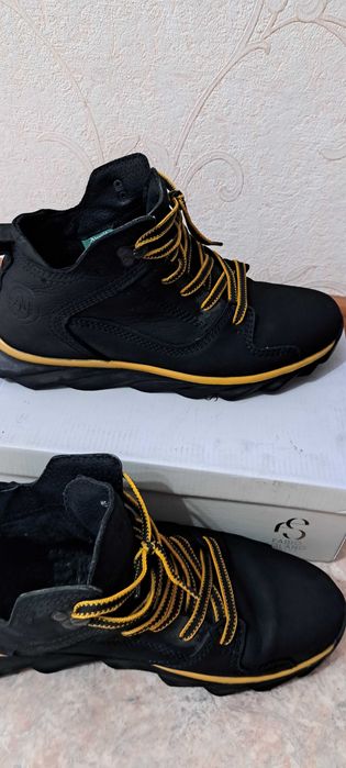 Спортивные утепленные ботинки р4243