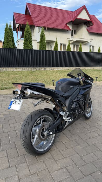 Yamaha YZF r1 2006 .