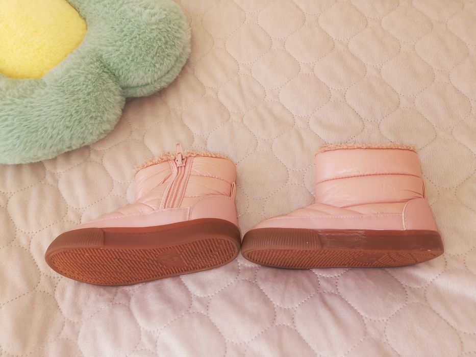 Боти 24 номер за момиче