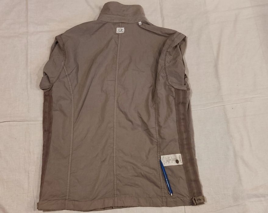 Geaca CP Company mărime XL bărbat fermoar sport casual subțire fâș