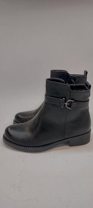 Дамски зимни боти. Чисто нови, 38 номер.