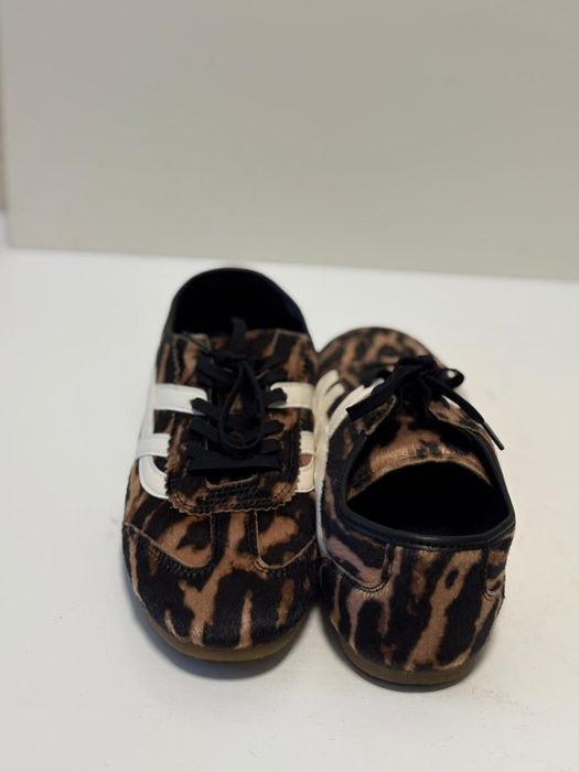 Adidași model leopard