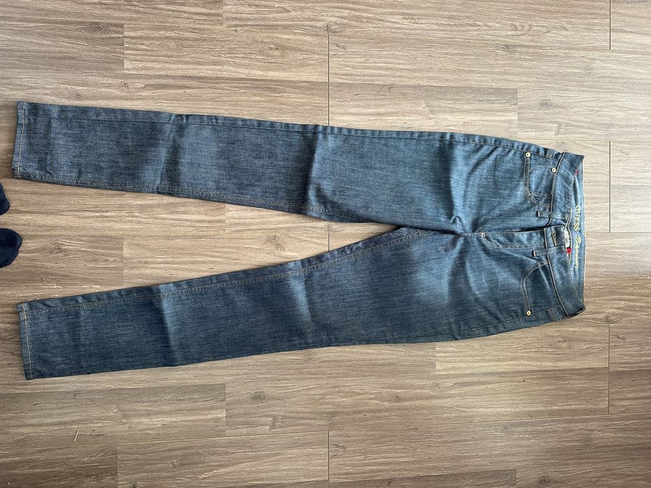 Blugi Guess marimea 27