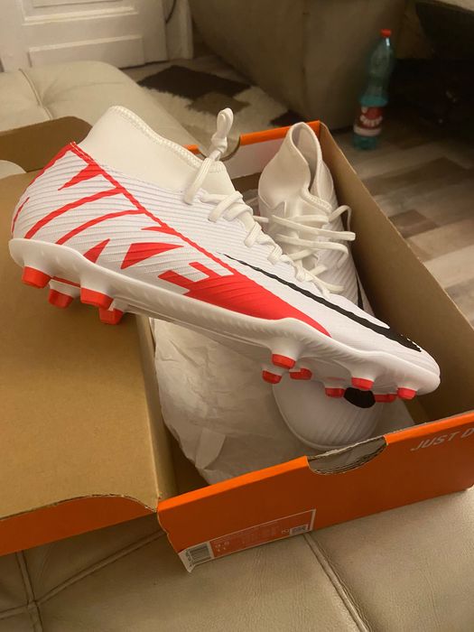 Adidasi sport de folbal