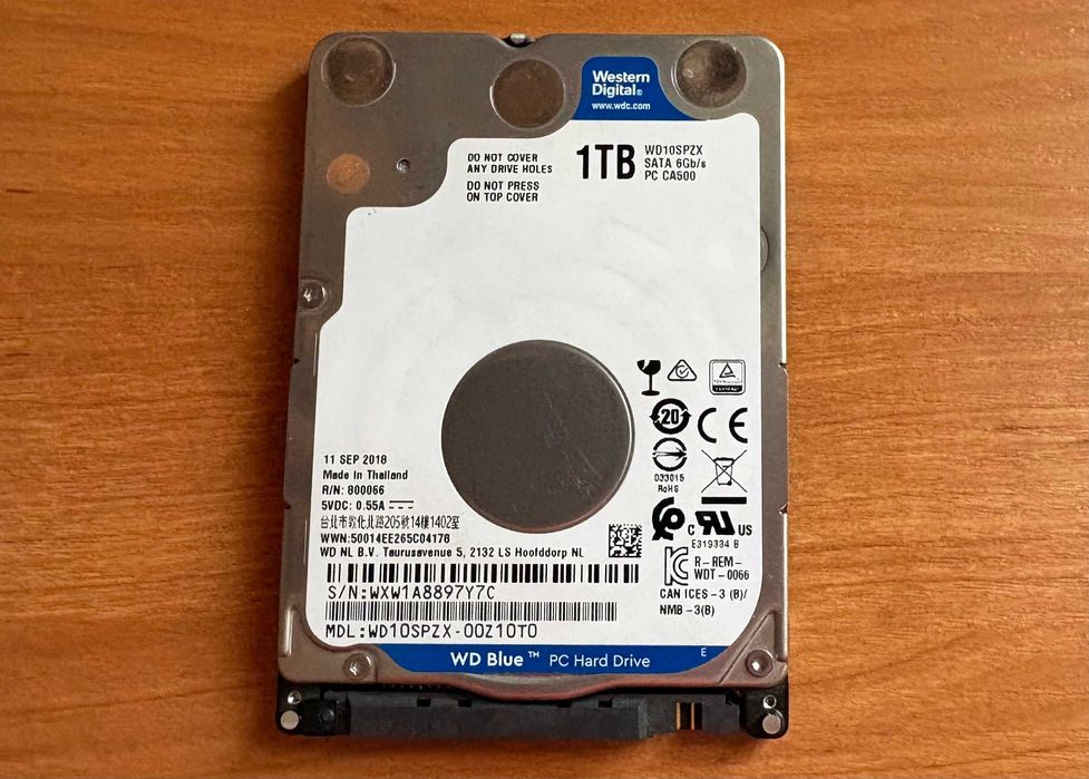 Жесткий диск WD 1Tb (2.5 форм фактор)