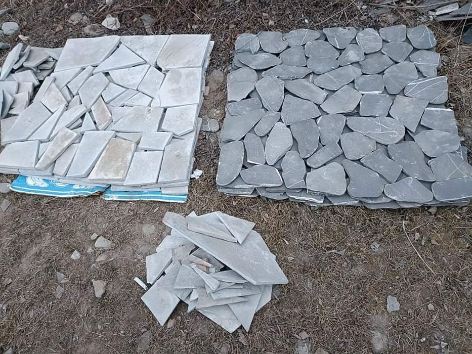 Piatră naturala, nuanță închisă, deschisa!!!