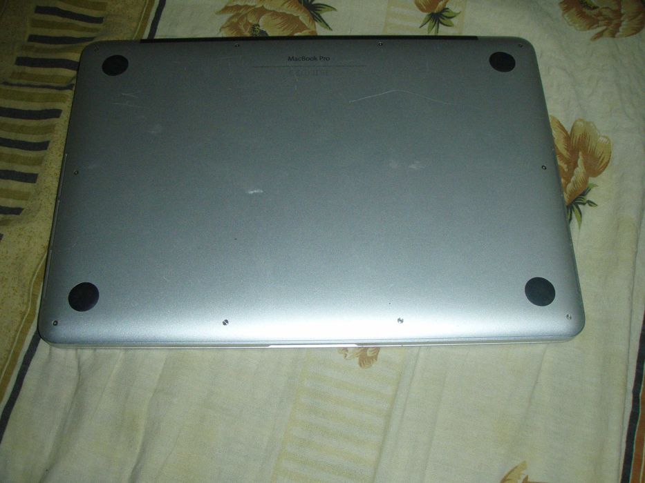 Macbook Pro 13.3" retina Early 2015 i5 2.7Ghz RAM 8Gb SSD 121Gb