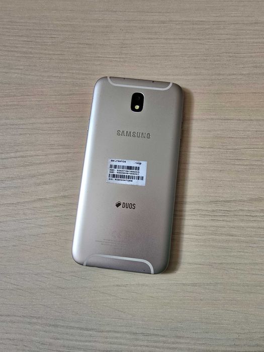 Samsung J7 , J5