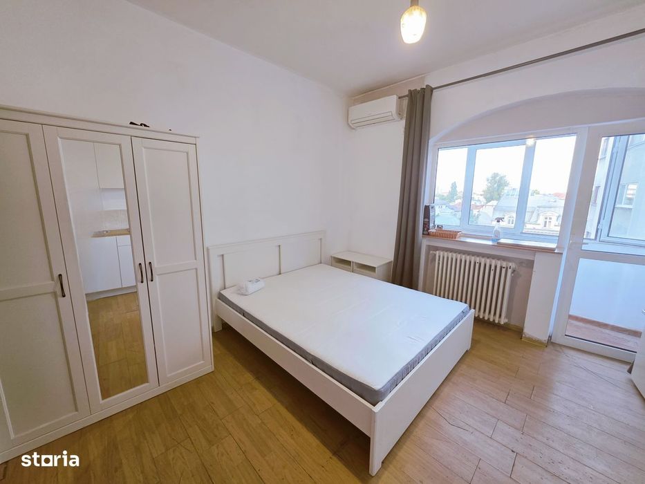 Garsoniera Magheru Ambasada Angliei str. Pitar Mos etaj 4/6 mobilata