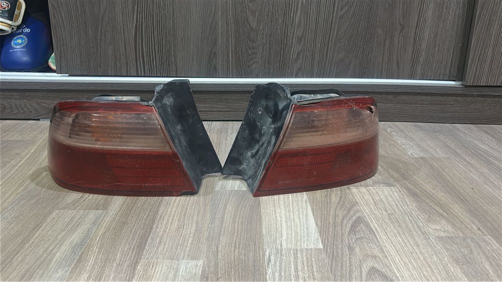Задние фонари продам