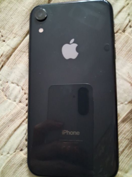 Iphone Xr  на 64gb