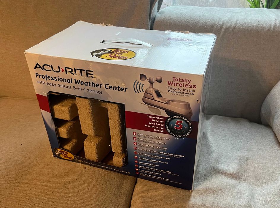 Statie meteo profesionala wireless AcuRite 5 in 1 noua la cutie