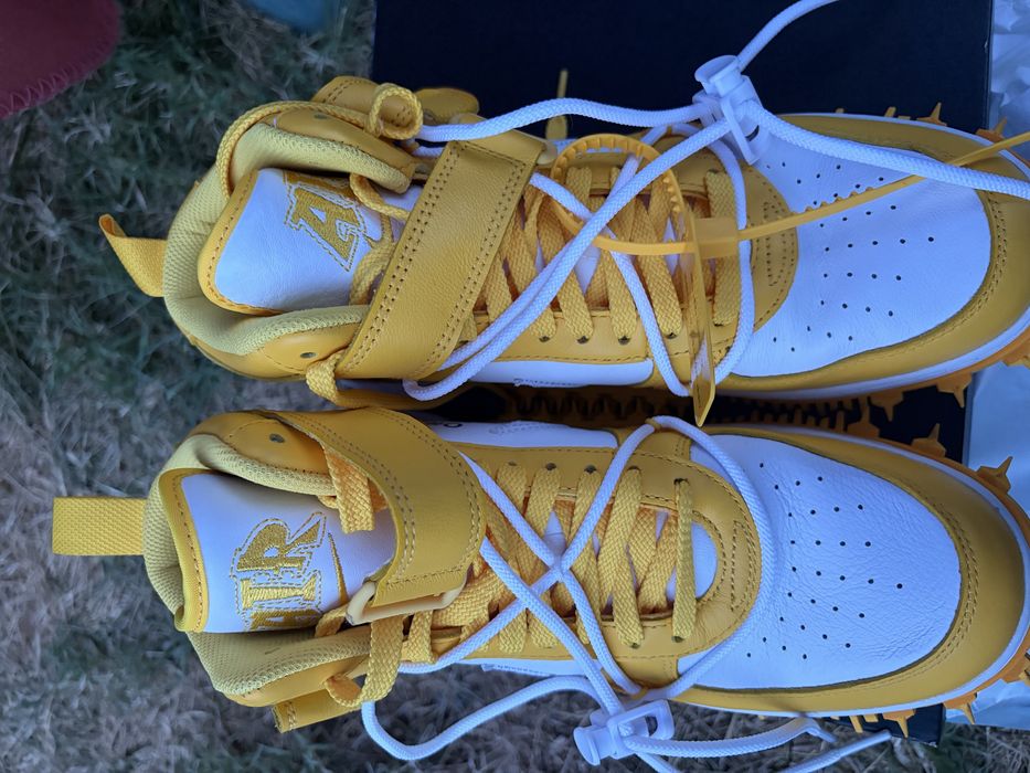 Air Force 1 Mid "Off-White - Varsity Maize"