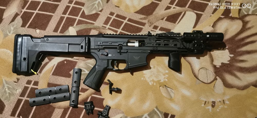 Airsoft UTR 45  6mm