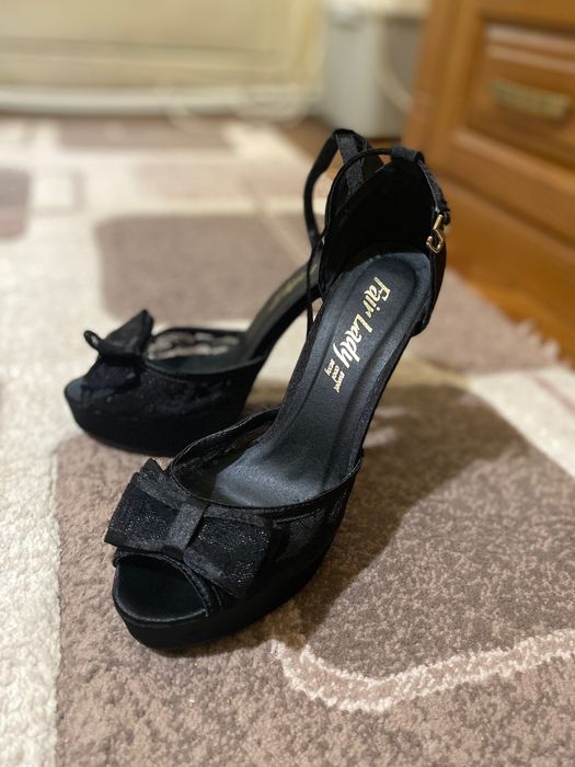 официални обувки