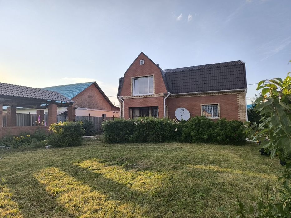 Продам дом в г. Костанай ж..м. Дружба