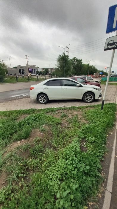 Тоиота королла 2016