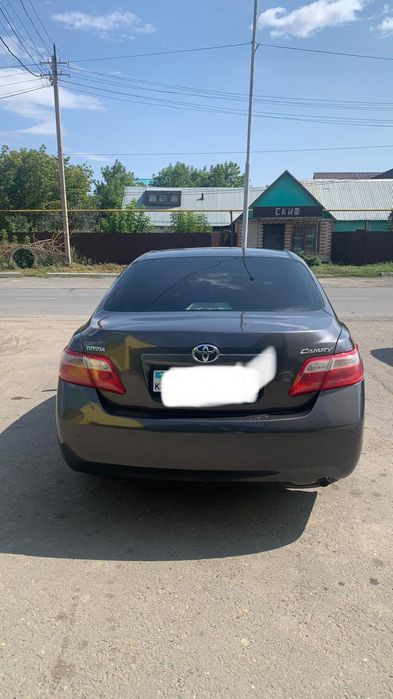 Срочно продам машину камри