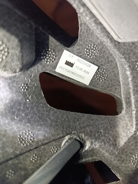 Велосипедна каска Rockrider EXPL 500 (59-62) — Отлично състояние