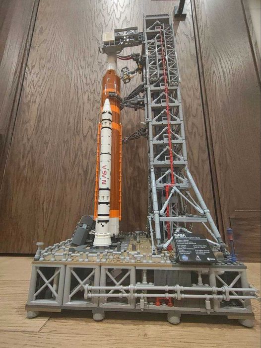 LEGO 10341 Ракета NASA Artemis Space Launch System Оригинал