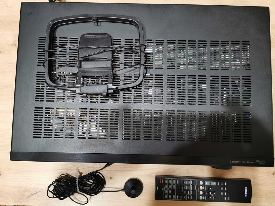 Receiver Yamaha rx-v373