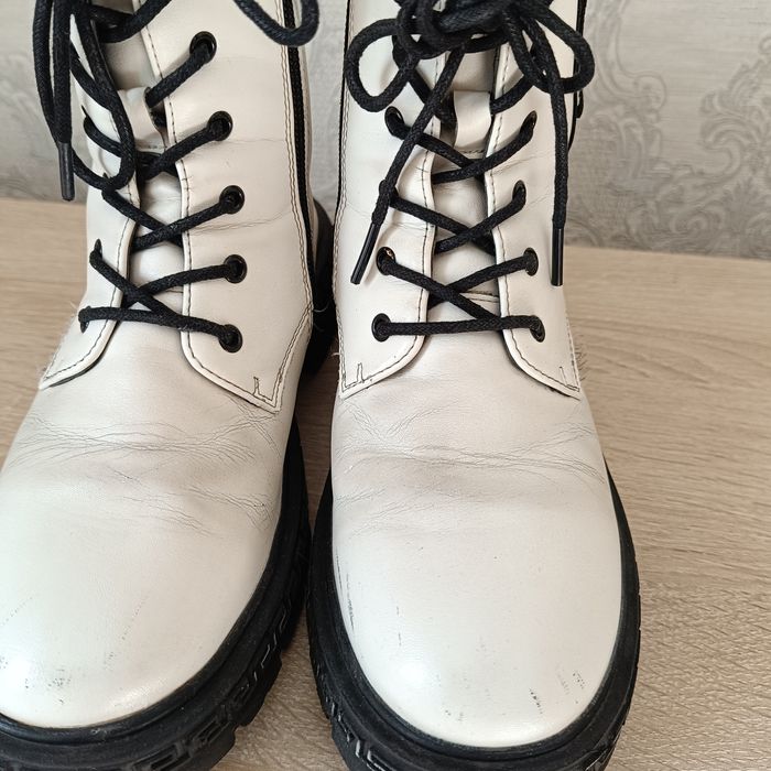 Продам сапоги на девочку.