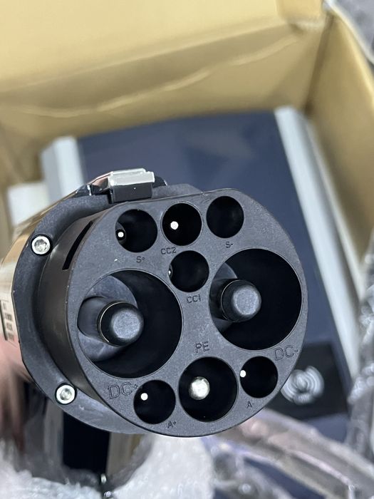 Заряна станция Hongqi зарядное устройсвто 7 квт Hongqi