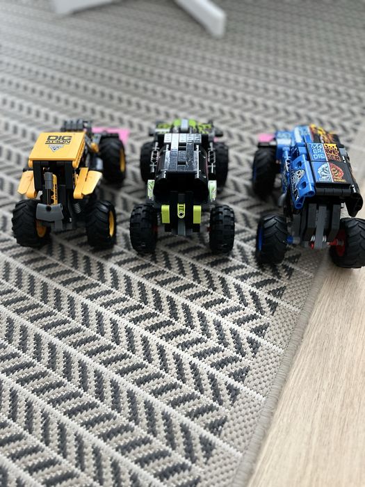 Vând monstertruck lego