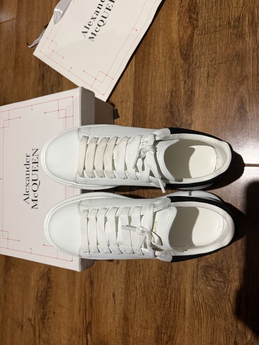 adidasi eleganti Alexander McQueen