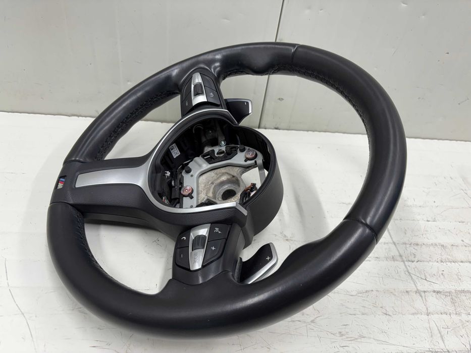 Кожен М спортен волан БМВ Ф45 Ф46 Х1 Ф48 Х2 Ф39 с пера