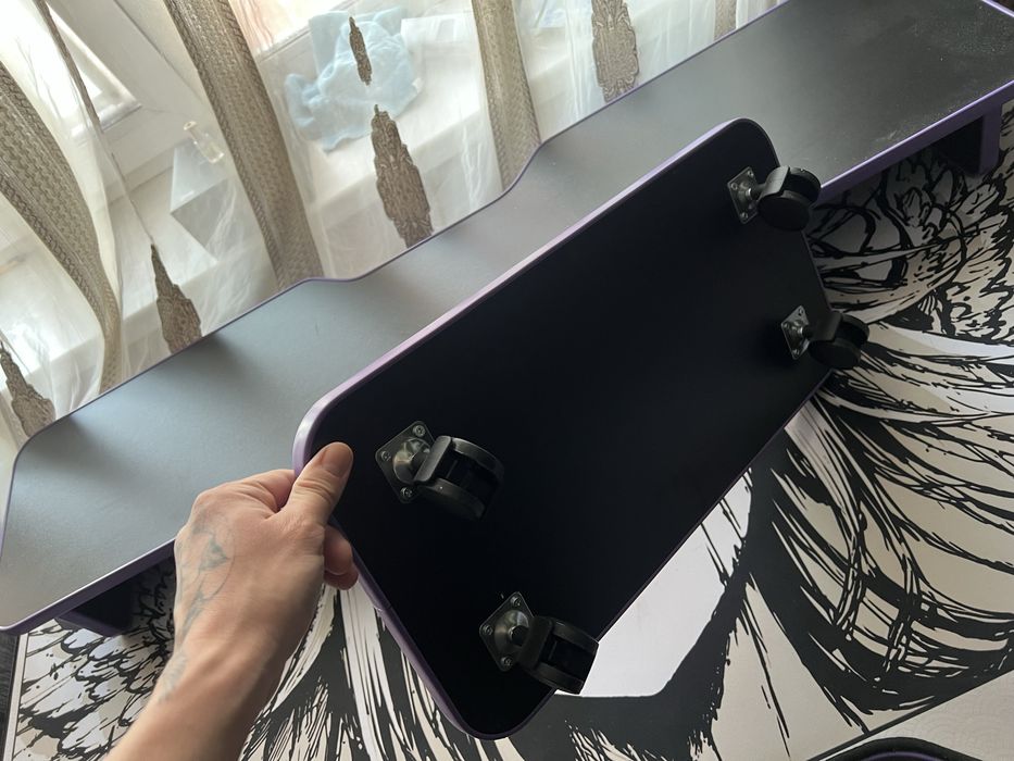 Игровой компьютерный стол