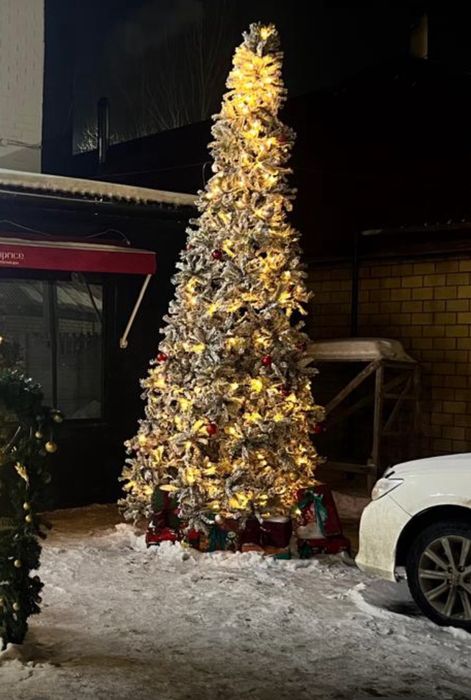 Продам елку искусственную