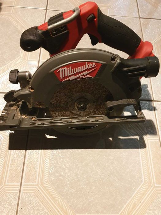 Машини Milwaukee