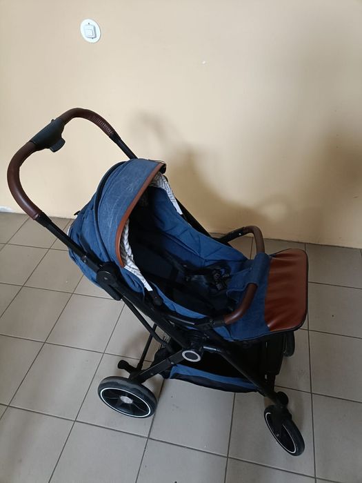 Коляска продам хорошую