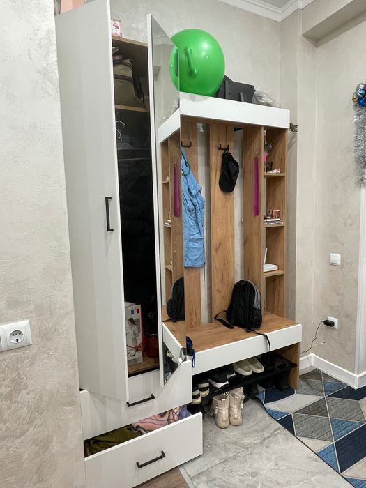 Компактная прихожая