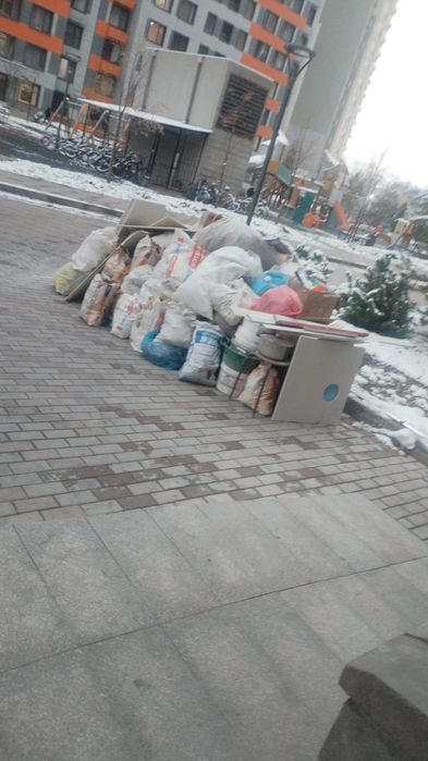 Вывоз мусора снега хлам мебель