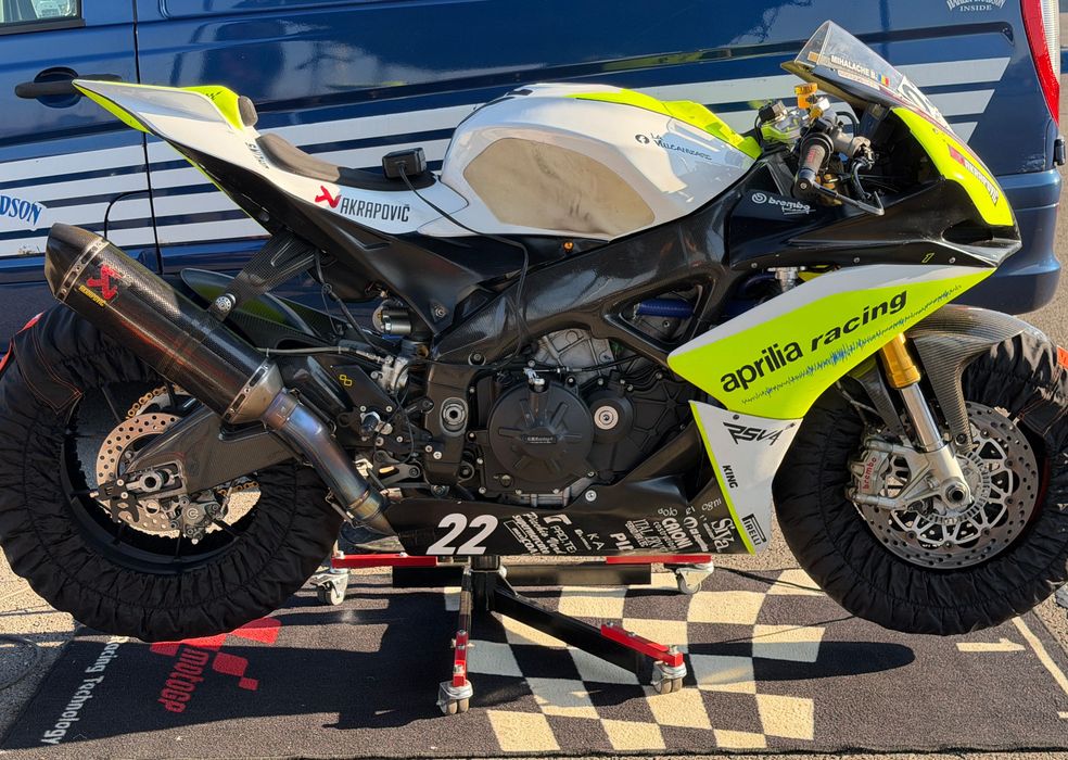 Aprilia RSV4APRC