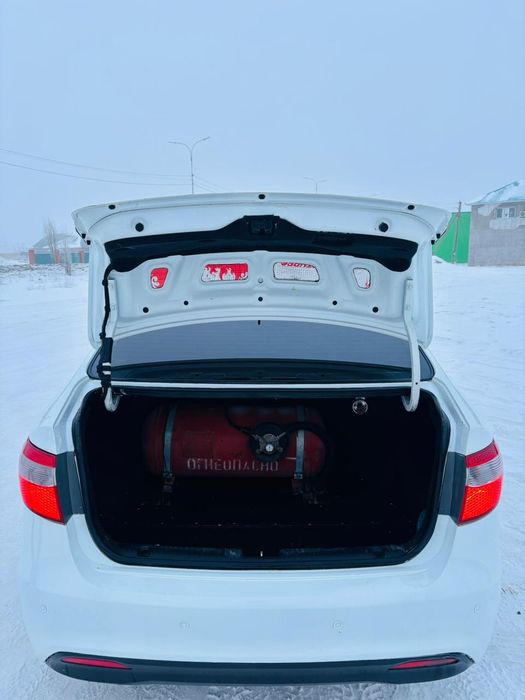 Киа Рио 3 2013 года