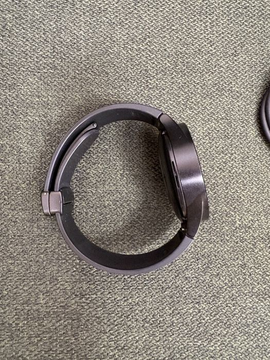 Samsung Galaxy Watch5 Pro 45 mm – Titanium – Black