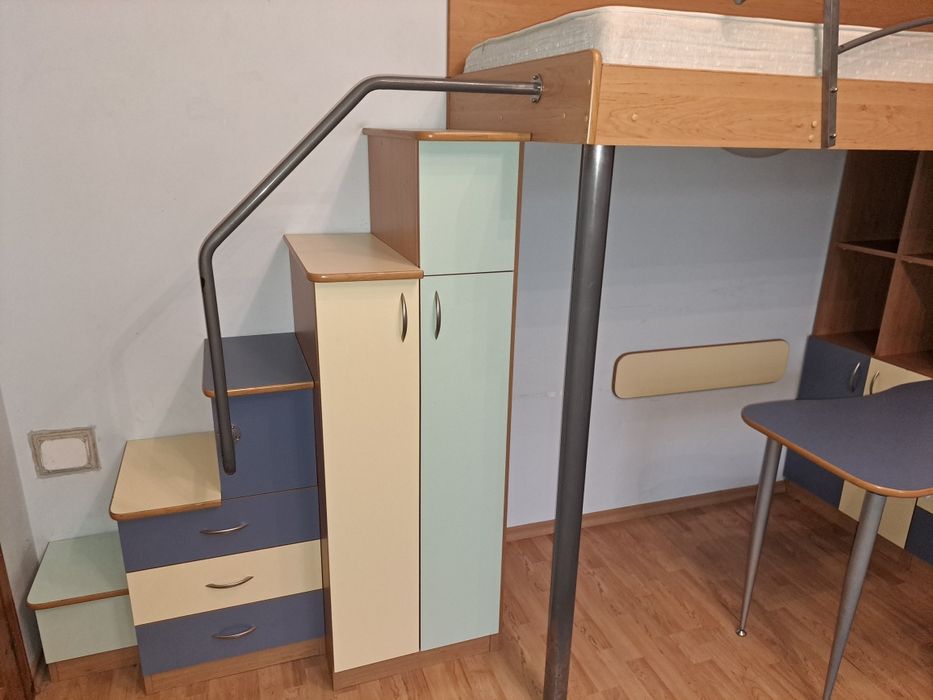 Двуетажно детски обзавеждане