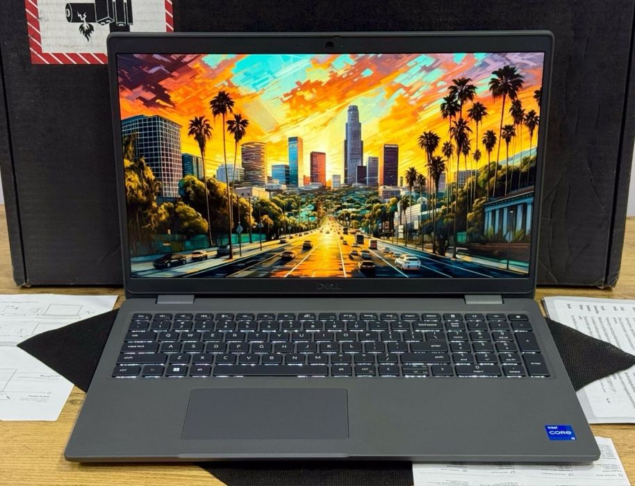 DELL Latitude 3540 Biznes Toifadagi kuchli Notebook 13-AVLOD